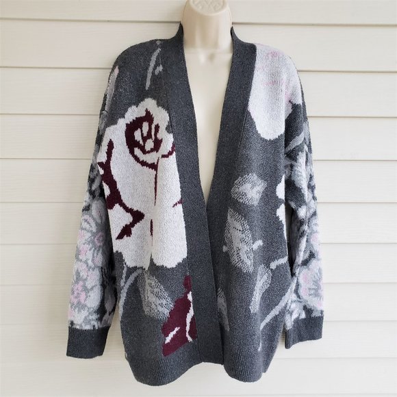 Rachel Zoe Sweaters - NWT Rachael Zoe thick floral cardigan sweater